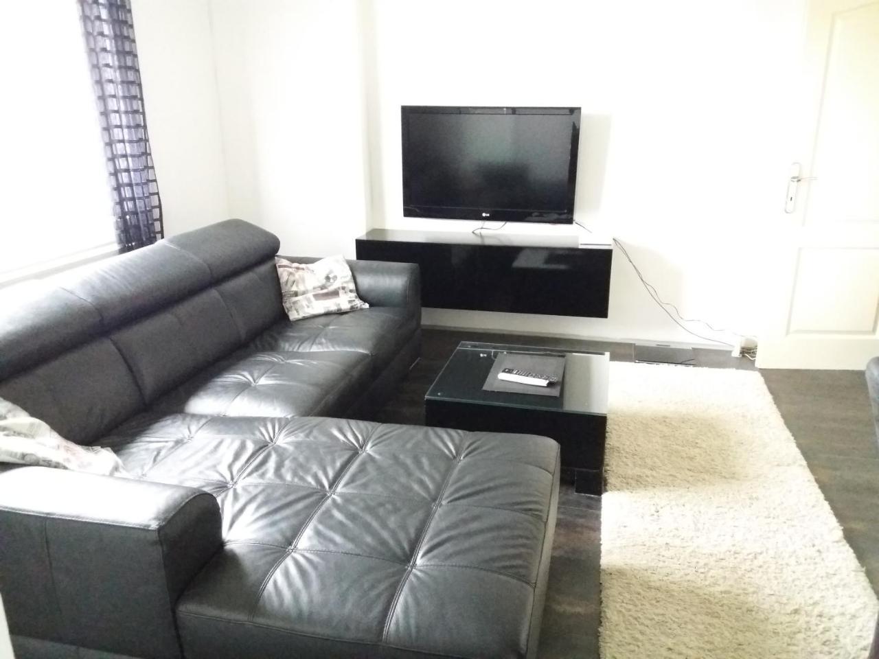 Tijana Apartment Ниш Екстер'єр фото